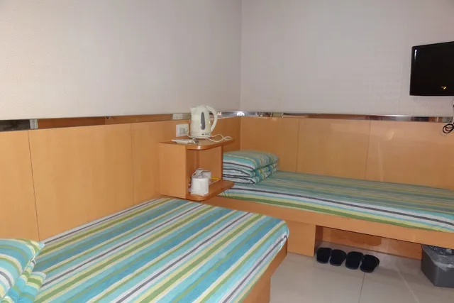 Family, 1 Single and 2 Double Beds, Fortune Hotel 2/3