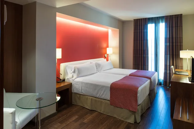 غرفة بسريرين منفصلين، Hotel Catalonia Ramblas 5/8