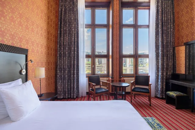 Superior, Twin Beds, Grand Hotel Amrath Amsterdam 3/8
