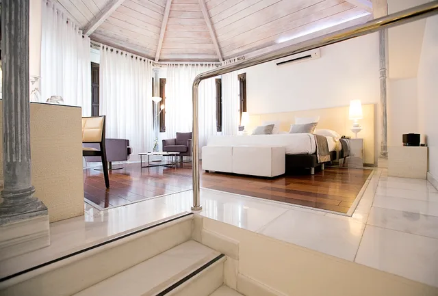 جناح جونيور، Hospes Palacio de los Patos 7/10