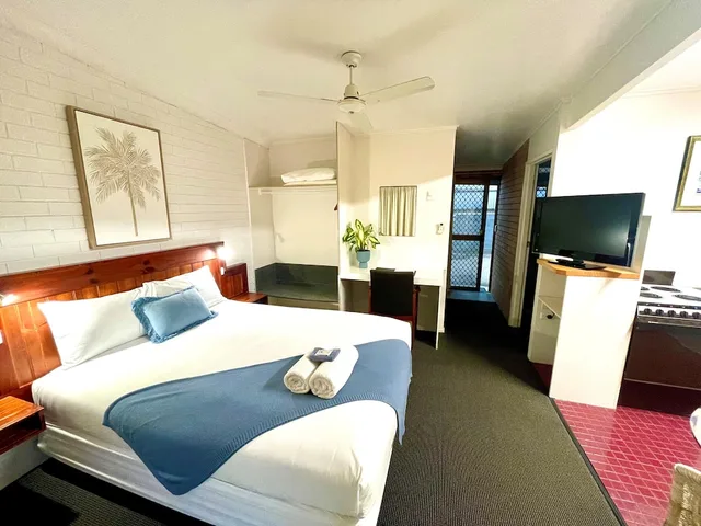 Luxury, Studio, Suite, King Bed, Sofa, Pool Access، Pacific Sun Bargara Beach Motel 7/10