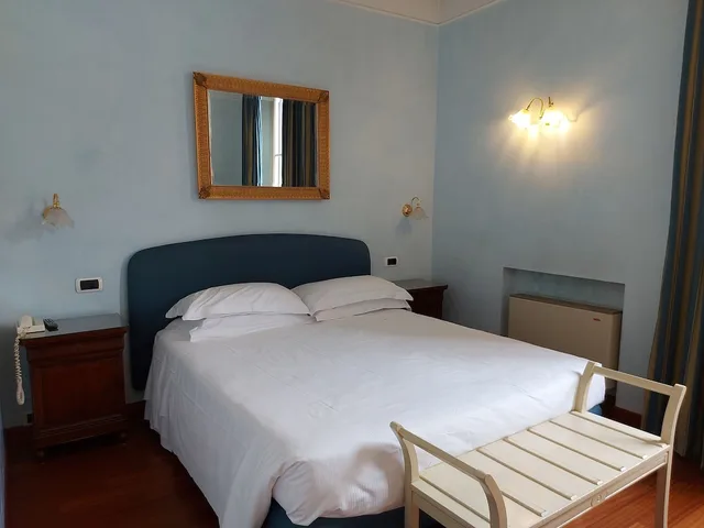 غرفة سوبيريور بسرير كوين وسريرين منفصلين، Phi Hotel Canalgrande 9/10