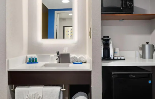 غرفة بسريرين كوين، Holiday Inn Express Atlanta-Kennesaw 3/5