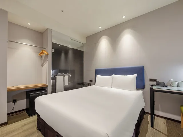 Standard, Double Bed, No Window، CHECK inn Taipei Xinyi 6/10