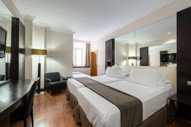 غرفة متصلة عائلية، Hotel Saray 3/10