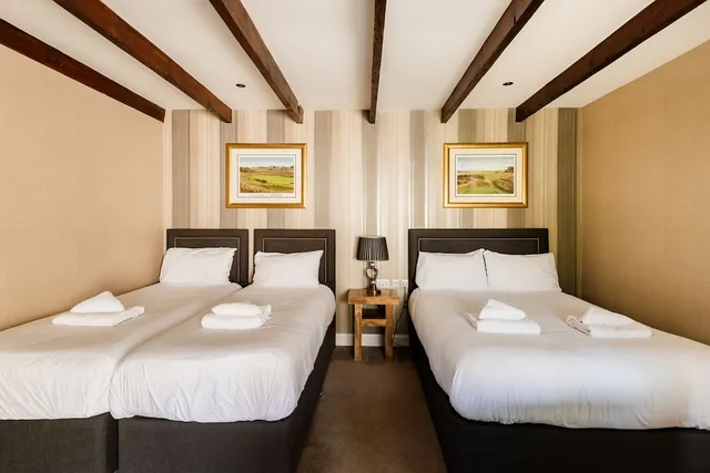 Deluxe, Suite, King and Twin Beds, The Inn At Kingsbarns 4/10