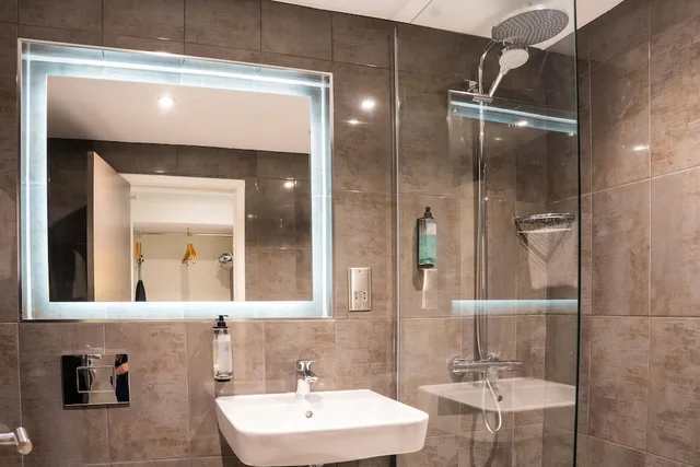 غرفة بريميوم بسرير كوين، Almondsbury Interchange Hotel 5/9