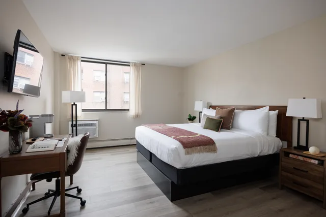 Room, King Bed, The Andrew Hotel 4/4