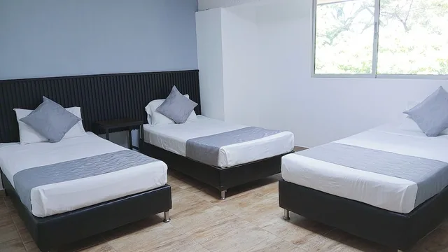غرفة رباعية بغرفة نوم واحدة، Hotel Palmas Del Estadio 1/10