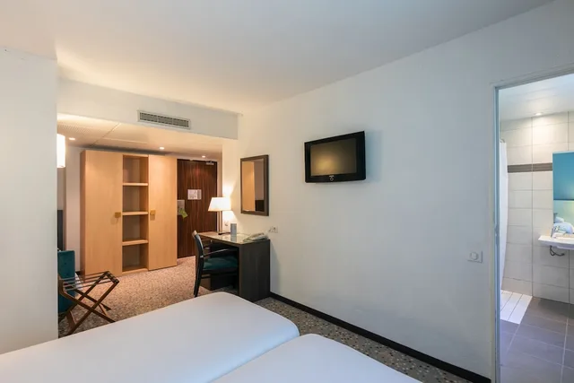 غرفة ثلاثية بثلاثة أسرّة بإطلالة على الجبل، HOTEL MIRAMONT 3/3