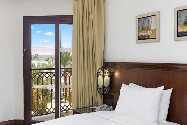 Guest Room, Twin Beds, Partial River View، Hilton Luxor Resort and Spa 10/14