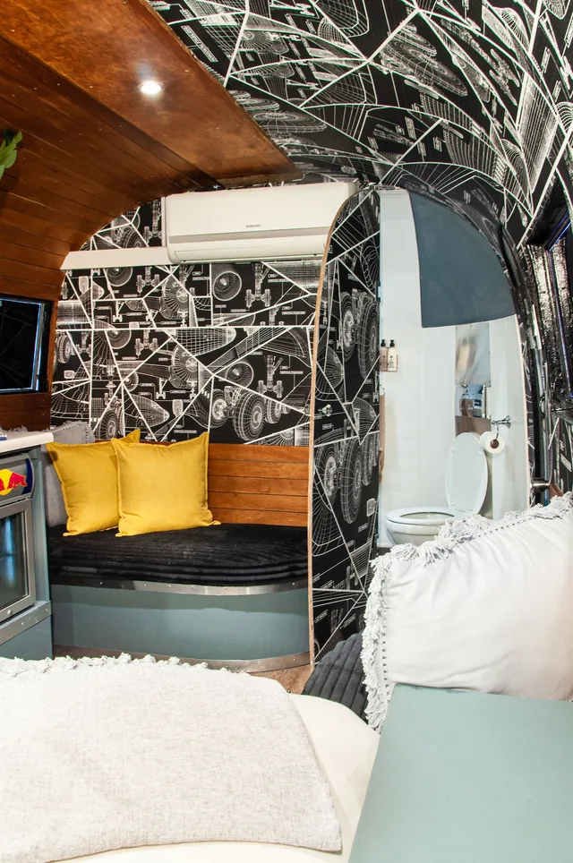 Airstream, Queen Bed، The Grand Daddy Boutique Hotel 5/5