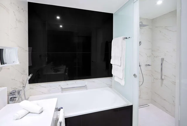 غرفة بسرير فردي، Hilton Tallinn Park 3/5