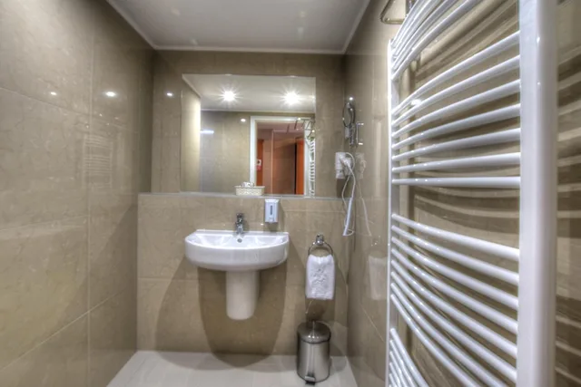 غرفة بسرير مزدوج، Anna Hotel Budapest 5/5