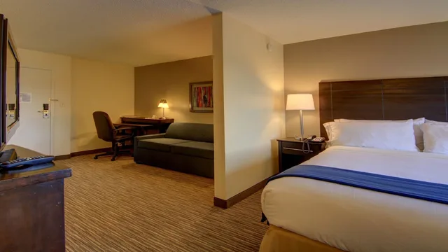 غرفة بسريرين مزدوجين لذوي الإعاقة، Holiday Inn Express & Suites Alpharetta - Windward Parkway 1/4