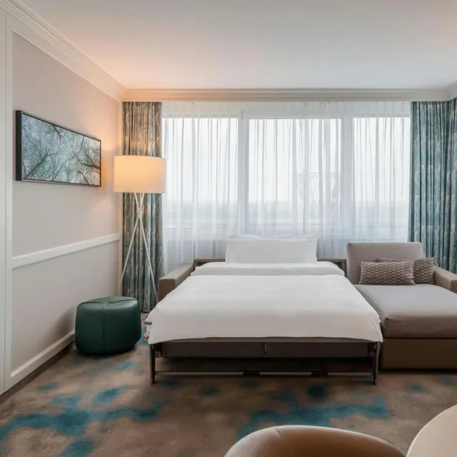 جناح جونيور مع دخول صالة النادي، The Westin Grand Munich 5/10