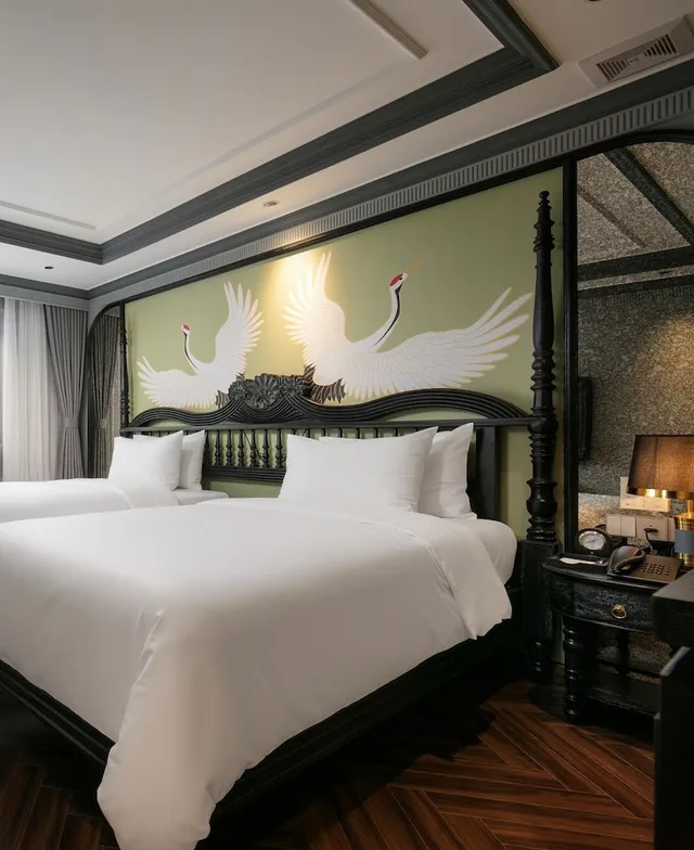 غرفة تنفيذية بسريرين منفصلين بإطلالة على المدينة، The Legend Hanoi Hotel 2/5