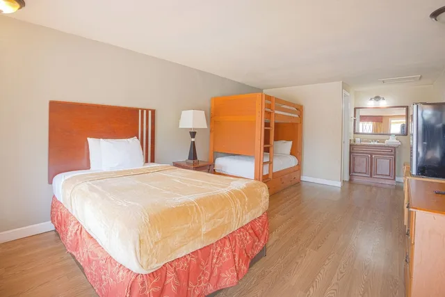 استوديو عائلي بسرير مزدوج وسرير بطابقين، Liberty Garden Inn By Oyo Kissimmee Near Disney World 2/6