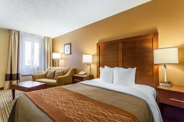 غرفة بسرير كوين، Comfort Inn Hall Of Fame 1/3