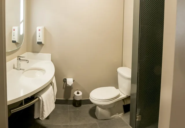 غرفة قياسية بسريرين منفصلين، Ibis Cali Granada 7/8