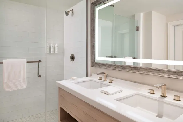 Suite, 2 Queen Beds, Sunsuites Villas at Sunseeker Resort, Curio by Hilton 3/4