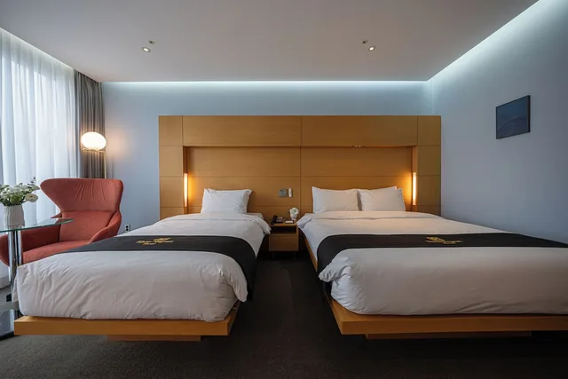 Deluxe, 1 Double and 1 Single Bed, New Wing، Eldis Regent Hotel 1/7