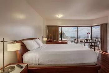 جناح بزنس ديلوكس بإطلالة على المرفأ، Aston at the Executive Centre Hotel 1/1