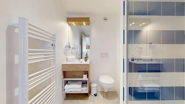 شقة، Apparthotel Privilodges Toulon Centre Gare 1/3