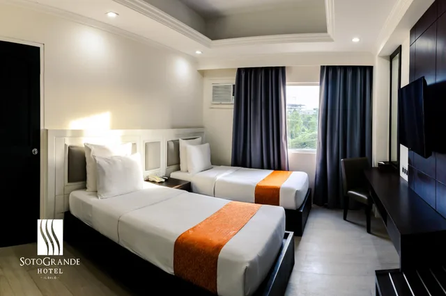 Deluxe, Twin Beds, Meadows View، Sotogrande Hotel Iloilo 1/1