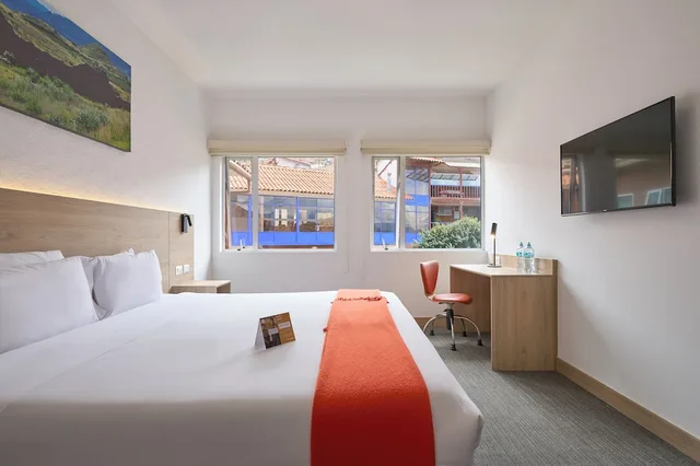 غرفة سوبيريور بسرير كوين بإطلالة على الفناء، Casa Andina Standard Cusco San Blas 2/8