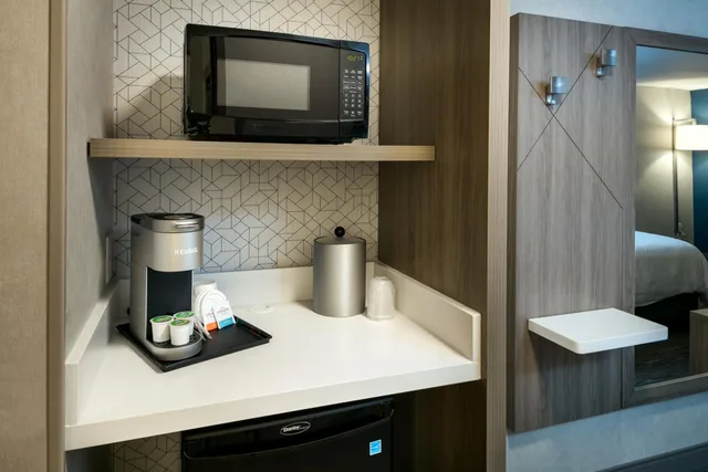 غرفة ديلوكس بسرير كينج أو كوين، Holiday Inn Express Corvallis-On The River 8/8