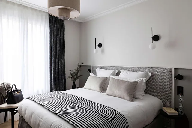 Connecting, Family, Queen and Twin Beds, 2 Bathrooms, Bathtub، Best Western Premier The Blake Paris Gare Saint Lazare 1/5