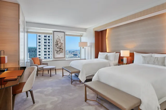 غرفة ديلوكس بسريرين مزدوجين، The St Regis San Francisco 1/2