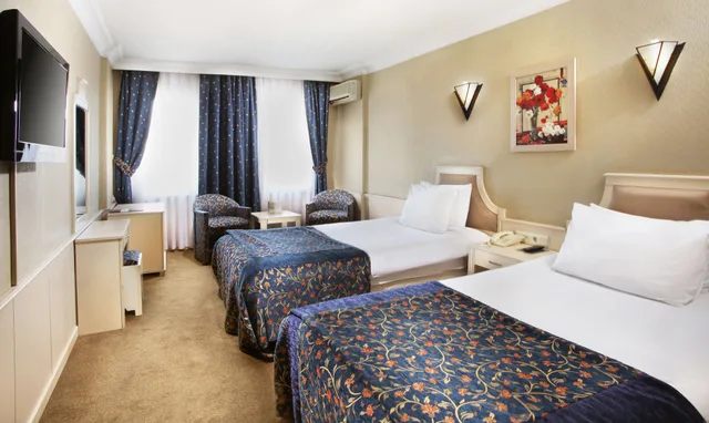 غرفة قياسية ثلاثية، Berr Hotel 4/6