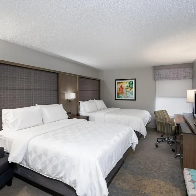 غرفة بسريرين منفصلين لذوي الإعاقة، Holiday Inn Huntsville Research Park 3/8