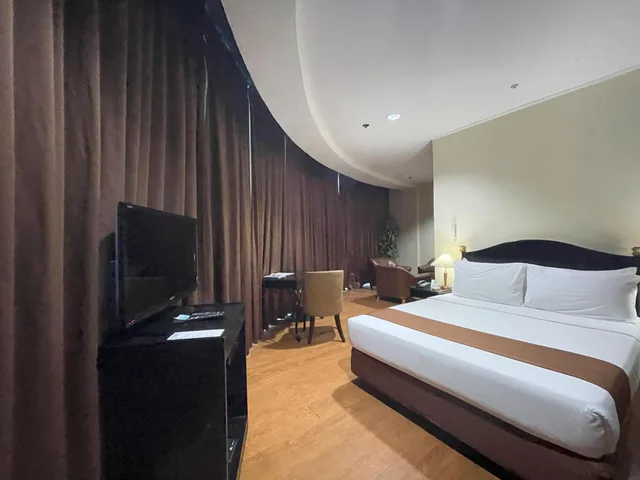 جناح، Golden Peak Hotel and Suites powered by Cocotel 10/10