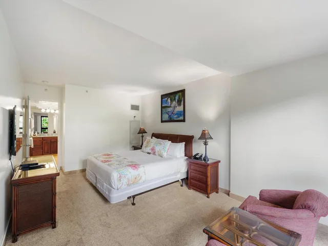 شقة سكنية بسريرين مزدوجين وسرير كينج بإطلالة على البحر بغرفتي نوم مع أريكة، Kaanapali Alii 6/15