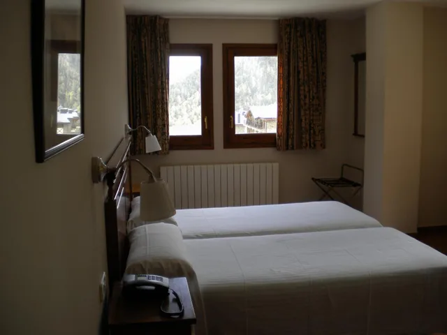 Room, Triple, Single Bed, Xalet Verdu 7/10