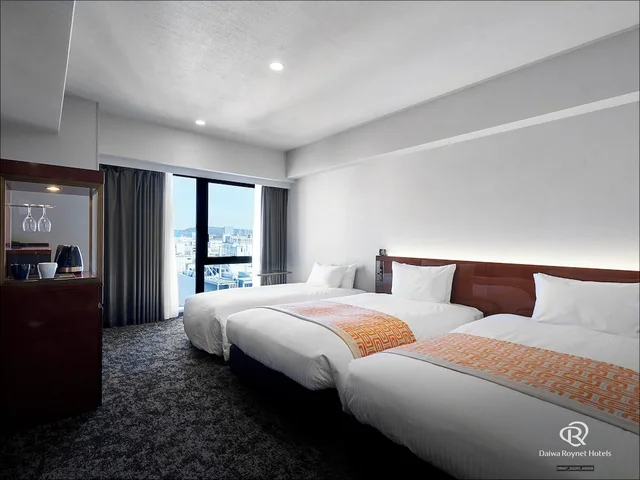 Deluxe, Twin Beds, Sofa, Daiwa Roynet Hotel Kumamoto Ginzadori PREMIER 3/7