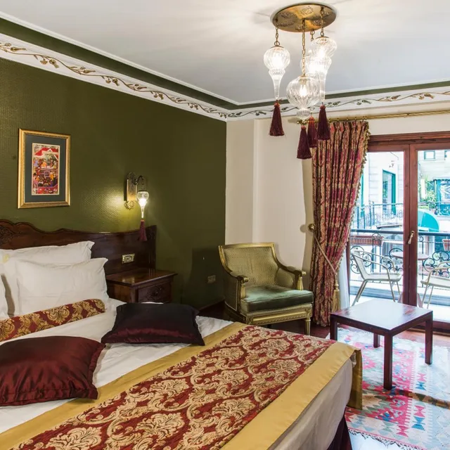 غرفة بسرير مزدوج بشرفة، Garden House Istanbul 7/10