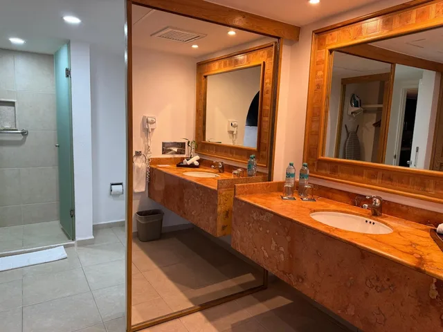 جناح بسرير كينج بغرفة نوم واحدة بمطبخ، Beachscape Kin Ha Villas and Suites 10/10
