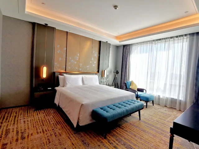 غرفة غراند بسرير كينج، Wanda Vista Changchun 1/2