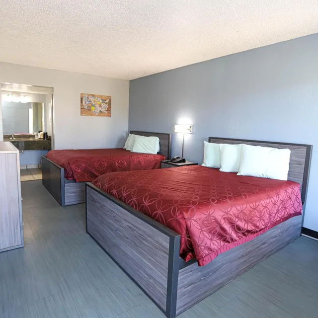 غرفة بسرير مزدوج، Express Inn Durant OK 1/1
