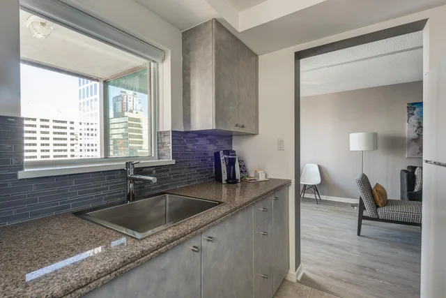 جناح بغرفتي نوم، Carmana Hotel and Suites 4/4