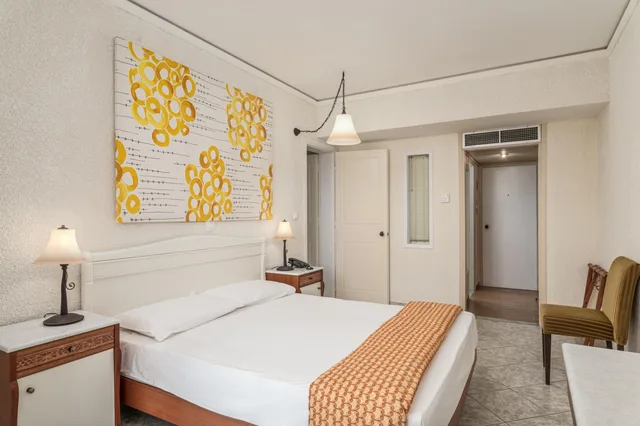 غرفة قياسية بسرير مزدوج، Hydrele Beach 3/8
