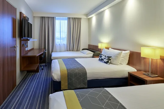 Standard, Multiple Beds، Holiday Inn Express Strasbourg Centre 3/6