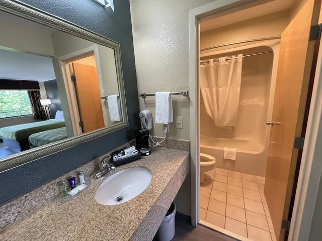 غرفة قياسية بسريرين كوين، Quality Inn Kenly I-95 10/10