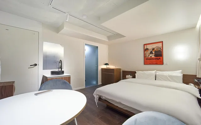 Music, Double Bed، Hotel Yaja Nampo Lotte 1/2