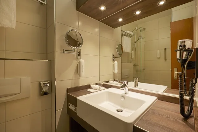 غرفة قياسية مفردة بسرير فردي، H Hotel Nuremberg Ex Ramada Landhotel 4/6