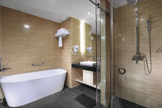 غرفة ديلوكس عائلية، Aston Batam Hotel and Residence 2/3